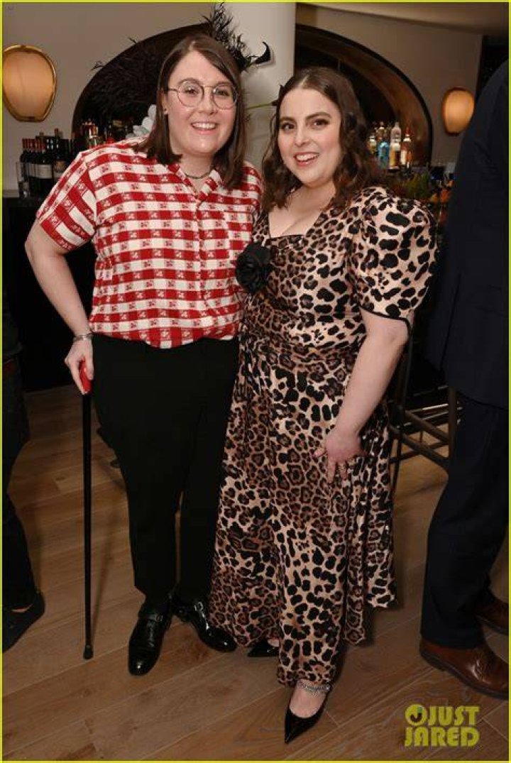 Bonnie Chance Roberts, Beanie Feldstein Girlfriend: Age, Wiki, Bio